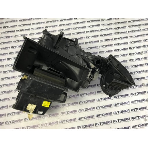 Корпус обігрівача салону Opel Astra H 2004-2010 13113819